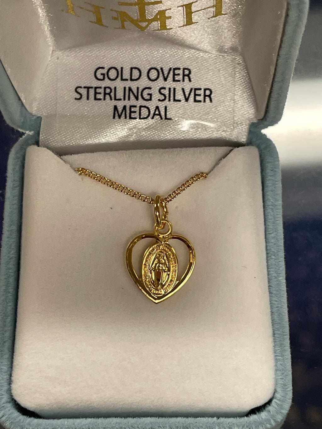 GS PIERCED HEART TINY MIRAC 16