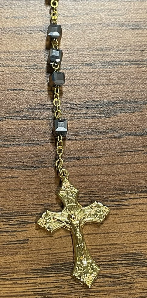 GOLD SQ HEMATITE COMM ROSARY