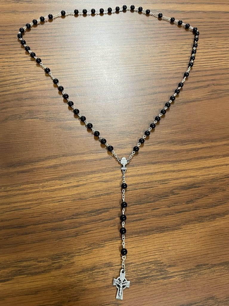 5MM BLK CELTIC COMM ROSARY